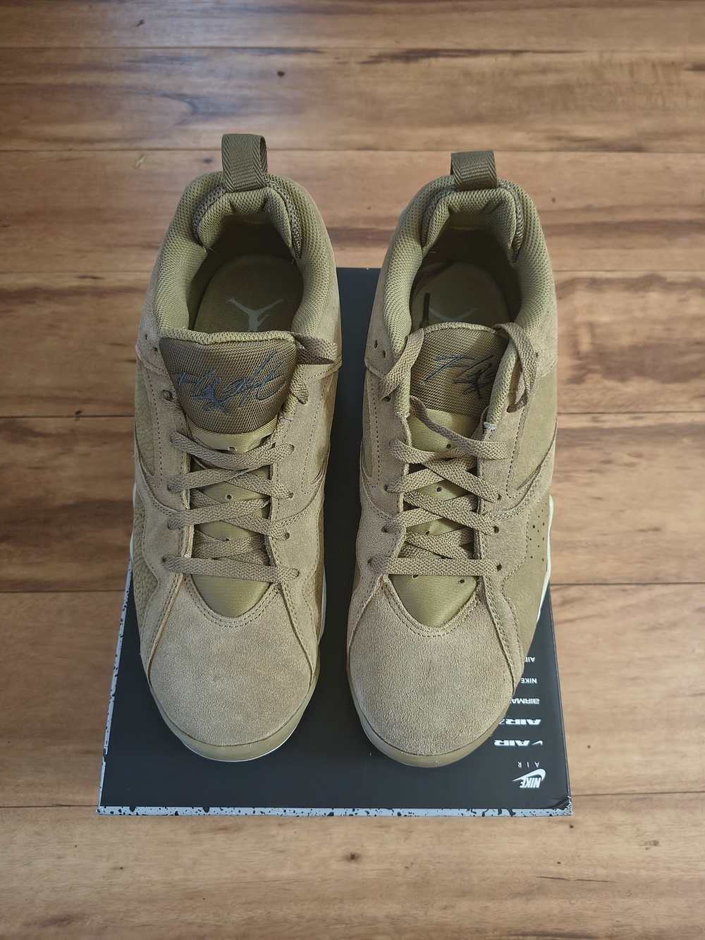 Mens Jordan MVP 92 Suede Sneakers in Olive